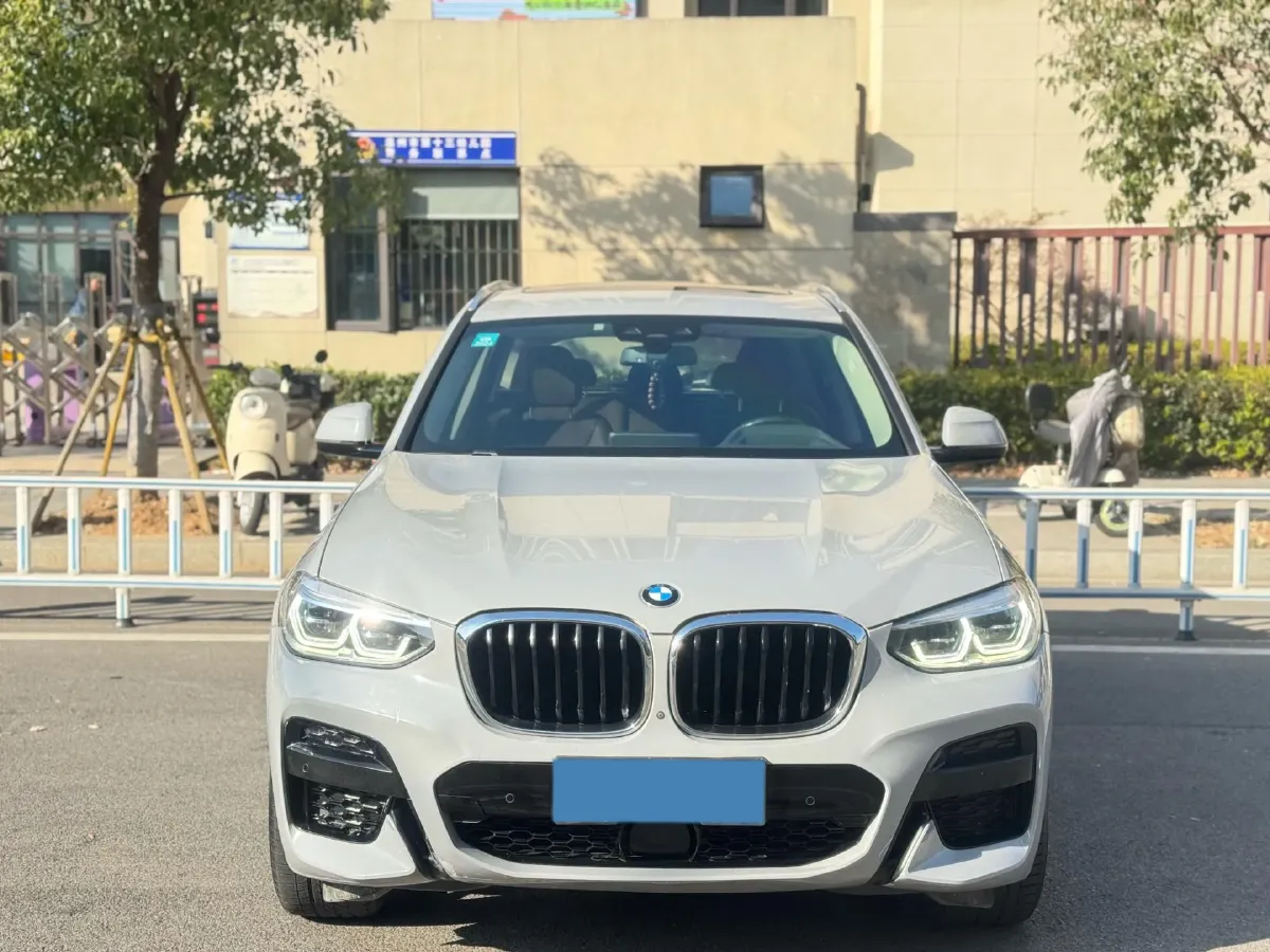 2020 BMW X3 2.0T 252HP L4 8AT,autocango,china used car exporter,china ev exporter,chinese used car exporter,chinese used ev exporter