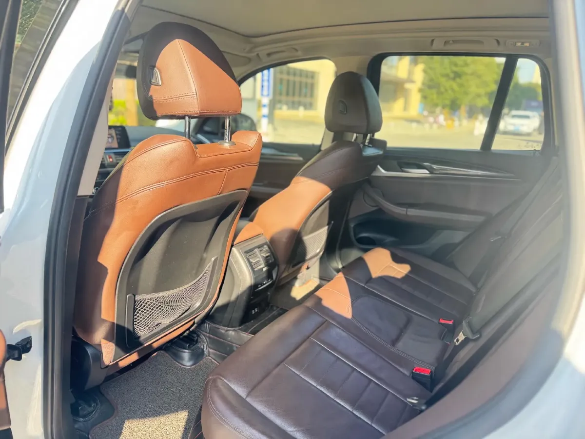 2020 BMW X3 2.0T 252HP L4 8AT,autocango,china used car exporter,china ev exporter,chinese used car exporter,chinese used ev exporter