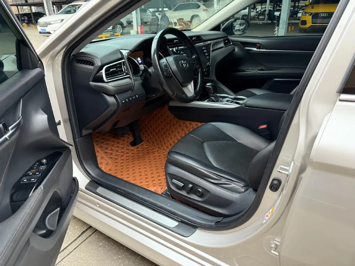 2018 Toyota Camry 2.5L 178HP L4 E-CVT Hybrid,autocango,china used car exporter,china ev exporter,chinese used car exporter,chinese used ev exporter