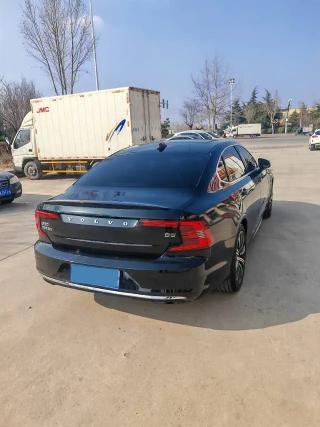 2024 Volvo S90 2.0T 250HP L4 8AT,autocango,china used car exporter,china ev exporter,chinese used car exporter,chinese used ev exporter