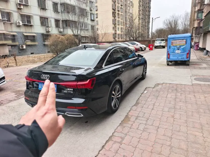 2019 Mercedes-Benz E Class 1.5T 184HP L4 9AT,autocango,china used car exporter,china ev exporter,chinese used car exporter,chinese used ev exporter