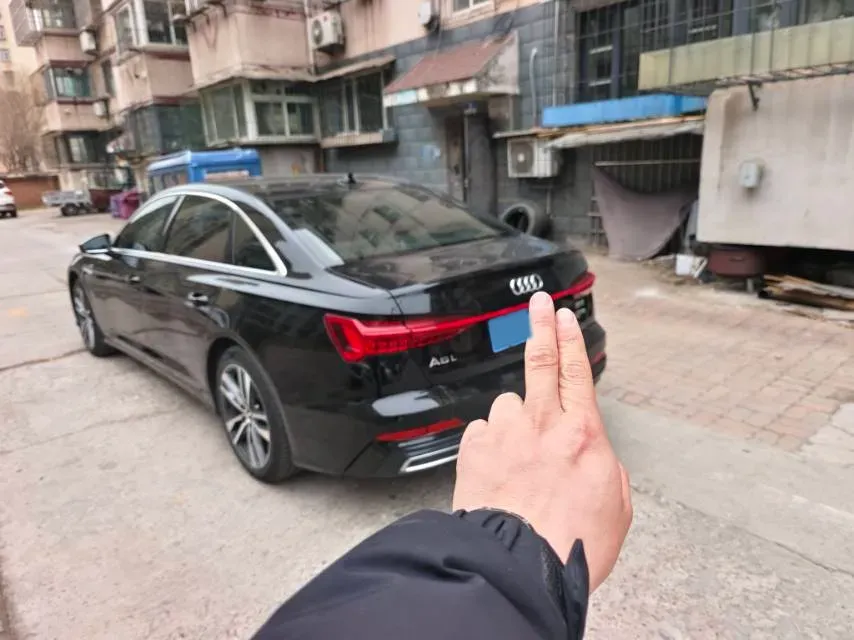 2019 Mercedes-Benz E Class 1.5T 184HP L4 9AT,autocango,china used car exporter,china ev exporter,chinese used car exporter,chinese used ev exporter