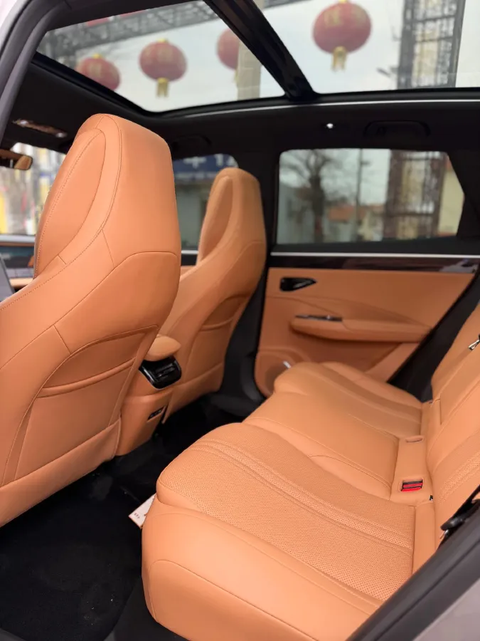 2025 Geely Galaxy L7 1.5L 112HP L4 1DHT PHEV 18.4KWH,autocango,china used car exporter,china ev exporter,chinese used car exporter,chinese used ev exporter