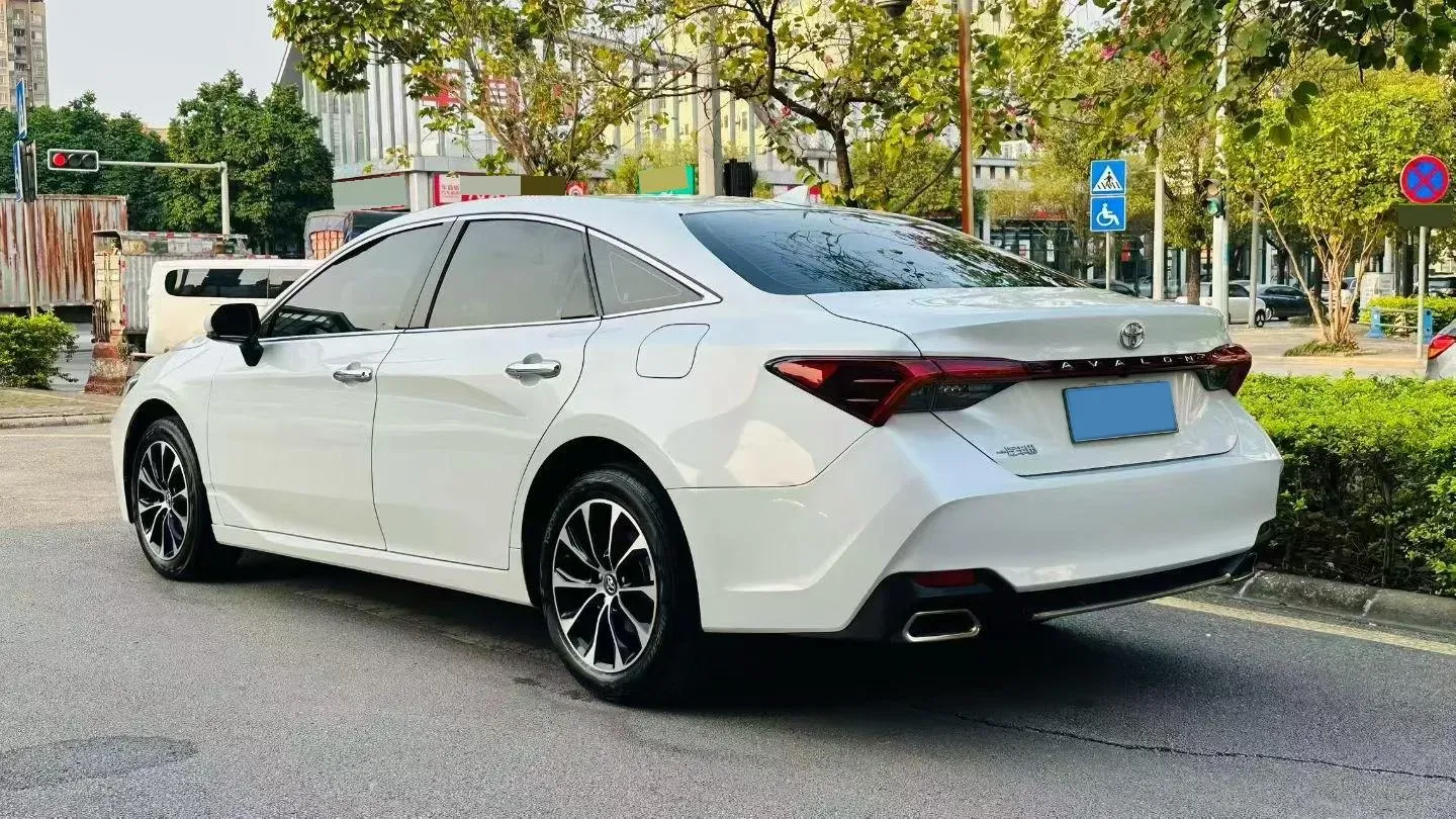2023 Toyota Avalon 2.0L 177HP L4 CVT,autocango,china used car exporter,china ev exporter,chinese used car exporter,chinese used ev exporter