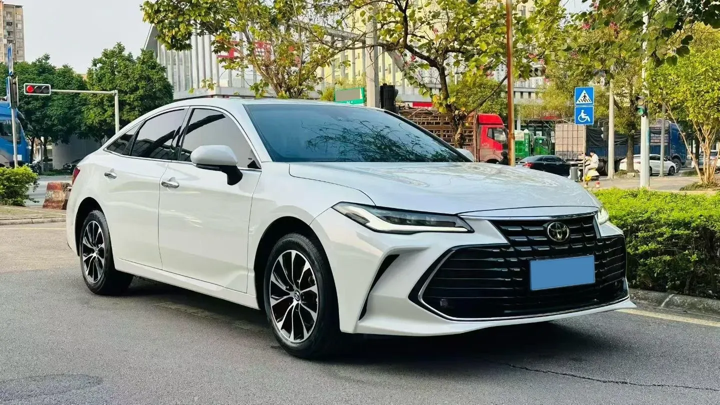 2023 Toyota Avalon 2.0L 177HP L4 CVT,autocango,china used car exporter,china ev exporter,chinese used car exporter,chinese used ev exporter