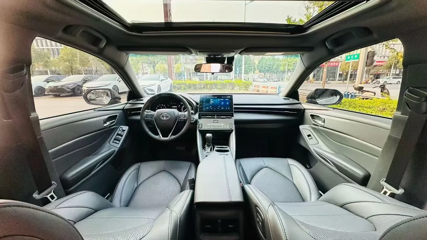 2023 Toyota Avalon 2.0L 177HP L4 CVT,autocango,china used car exporter,china ev exporter,chinese used car exporter,chinese used ev exporter