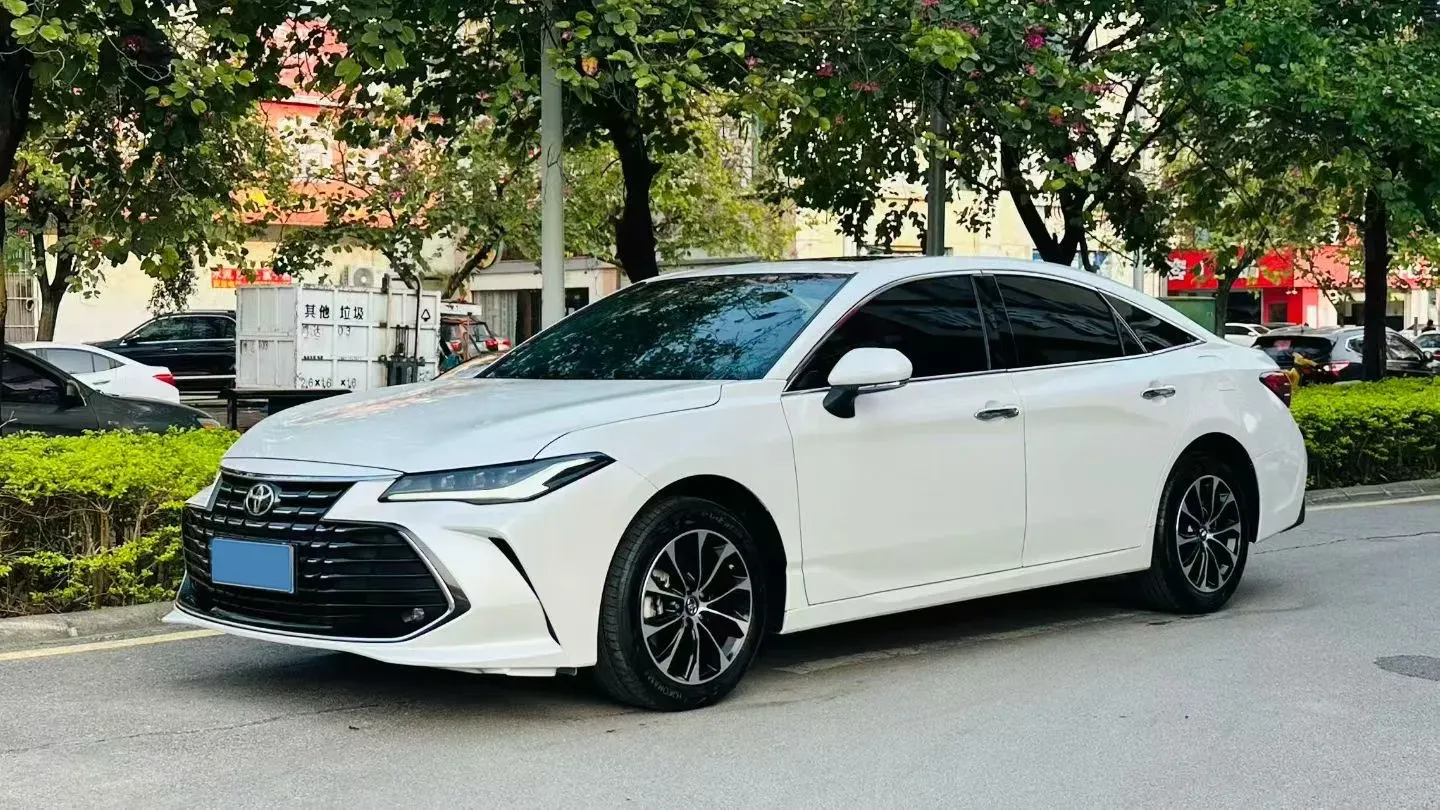 2023 Toyota Avalon 2.0L 177HP L4 CVT,autocango,china used car exporter,china ev exporter,chinese used car exporter,chinese used ev exporter