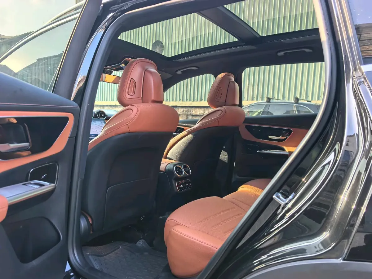 2024 Mercedes-Benz GLC Class 2.0T 204HP L4 9AT,autocango,china used car exporter,china ev exporter,chinese used car exporter,chinese used ev exporter