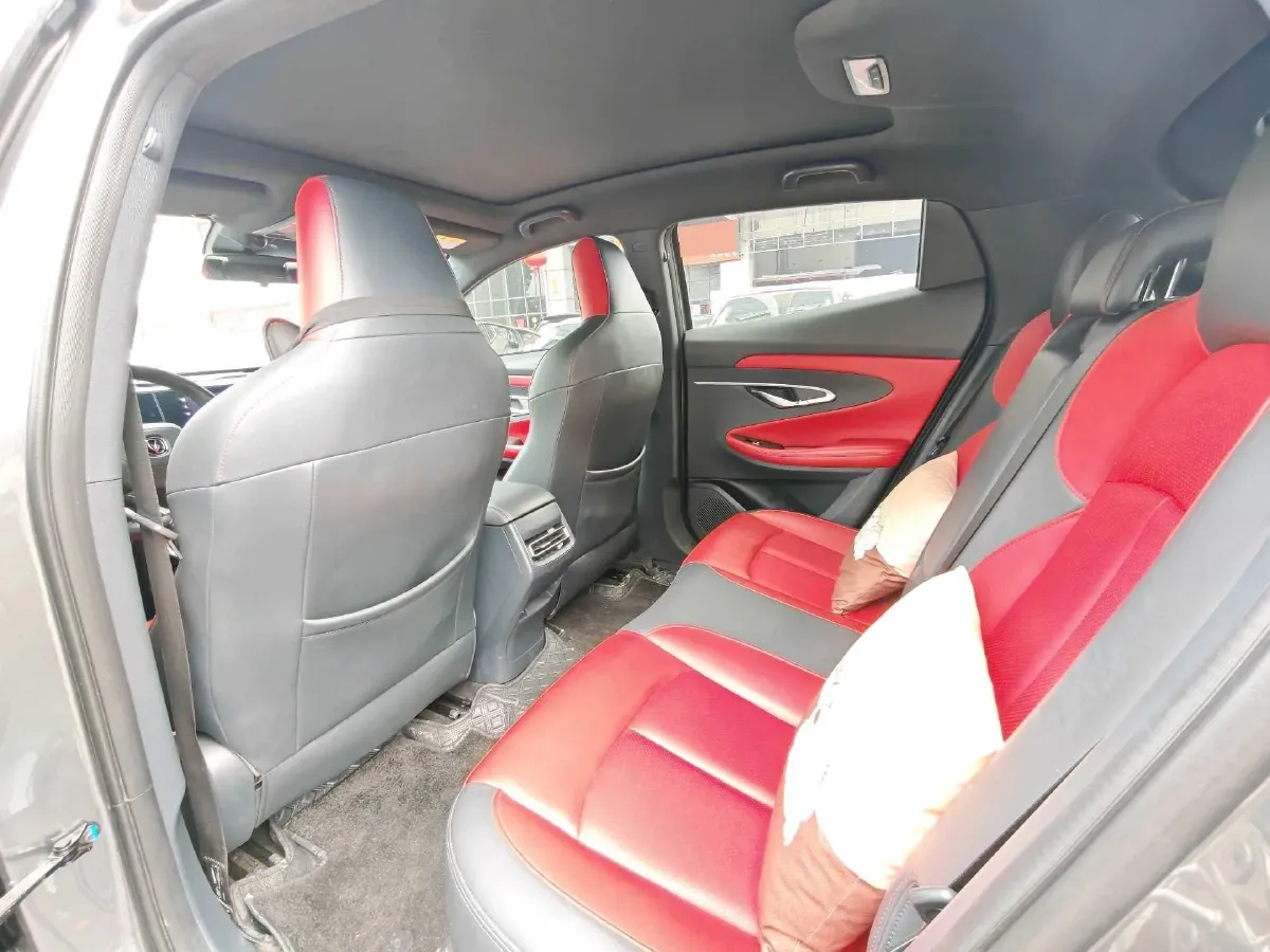 2021 ChangAn UNI-T 1.5T 180HP L4 7DCT,autocango,china used car exporter,china ev exporter,chinese used car exporter,chinese used ev exporter