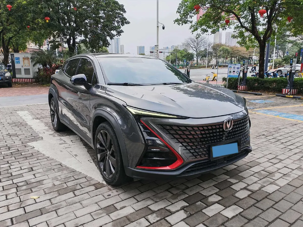 2021 ChangAn UNI-T 1.5T 180HP L4 7DCT,autocango,china used car exporter,china ev exporter,chinese used car exporter,chinese used ev exporter