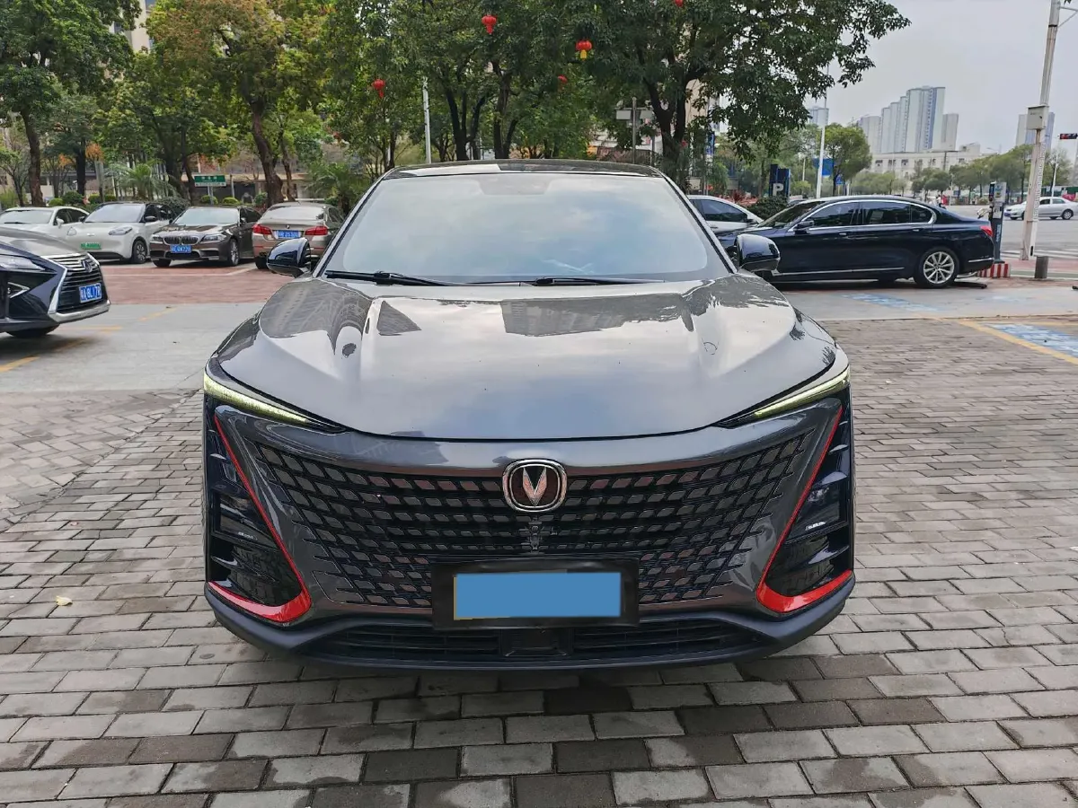 2021 ChangAn UNI-T 1.5T 180HP L4 7DCT,autocango,china used car exporter,china ev exporter,chinese used car exporter,chinese used ev exporter