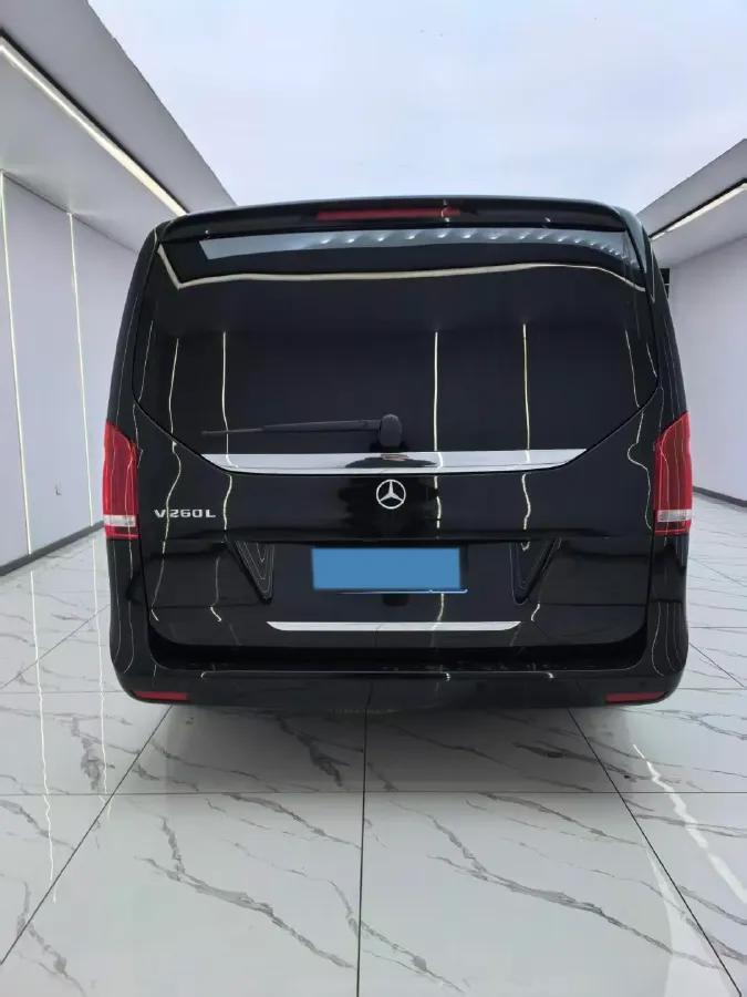 2021 Mercedes-Benz V Class 2.0T 211HP L4 9AT,autocango,china used car exporter,china ev exporter,chinese used car exporter,chinese used ev exporter