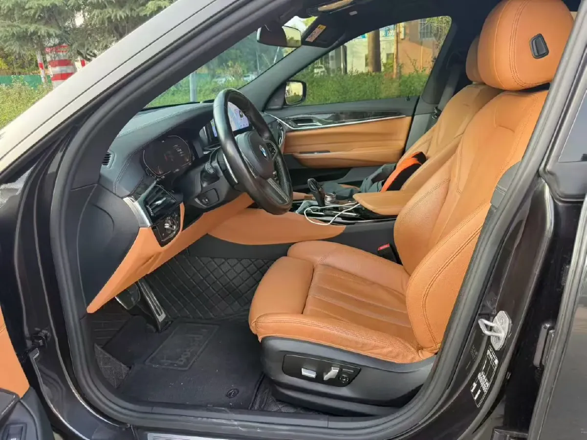 2022 BMW 6 Series GT 2.0T 245HP L4 8AT,autocango,china used car exporter,china ev exporter,chinese used car exporter,chinese used ev exporter