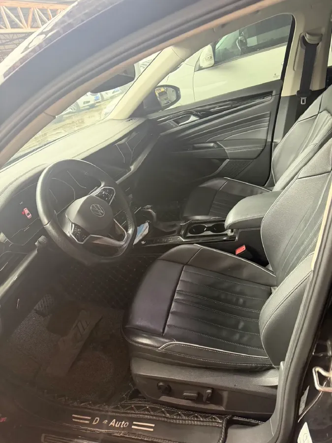 2023 Volkswagen Passat 2.0T 186HP L4 7DCT,autocango,china used car exporter,china ev exporter,chinese used car exporter,chinese used ev exporter