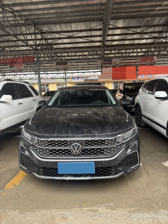 2023 Volkswagen Passat 2.0T 186HP L4 7DCT,autocango,china used car exporter,china ev exporter,chinese used car exporter,chinese used ev exporter