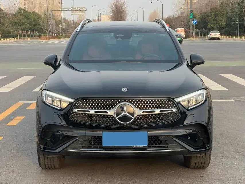 2025 Mercedes-Benz GLC Class 2.0T 258HP L4 9AT,autocango,china used car exporter,china ev exporter,chinese used car exporter,chinese used ev exporter