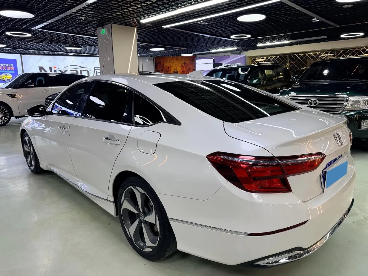 2019 Honda Inspire 2.0L 146HP L4 E-CVT Hybrid,autocango,china used car exporter,china ev exporter,chinese used car exporter,chinese used ev exporter