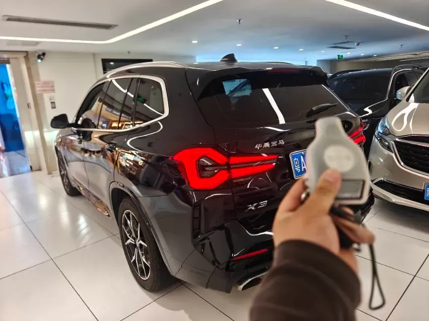 2022 BMW X3 2.0T 184HP L4 8AT,autocango,china used car exporter,china ev exporter,chinese used car exporter,chinese used ev exporter