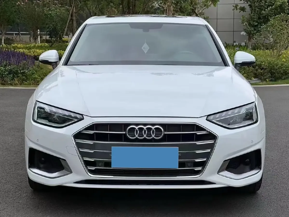 2020 Audi A4L 2.0T 190HP L4 7DCT,autocango,china used car exporter,china ev exporter,chinese used car exporter,chinese used ev exporter