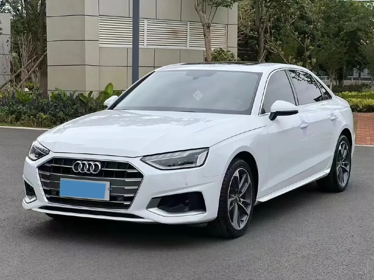 2020 Audi A4L 2.0T 190HP L4 7DCT,autocango,china used car exporter,china ev exporter,chinese used car exporter,chinese used ev exporter