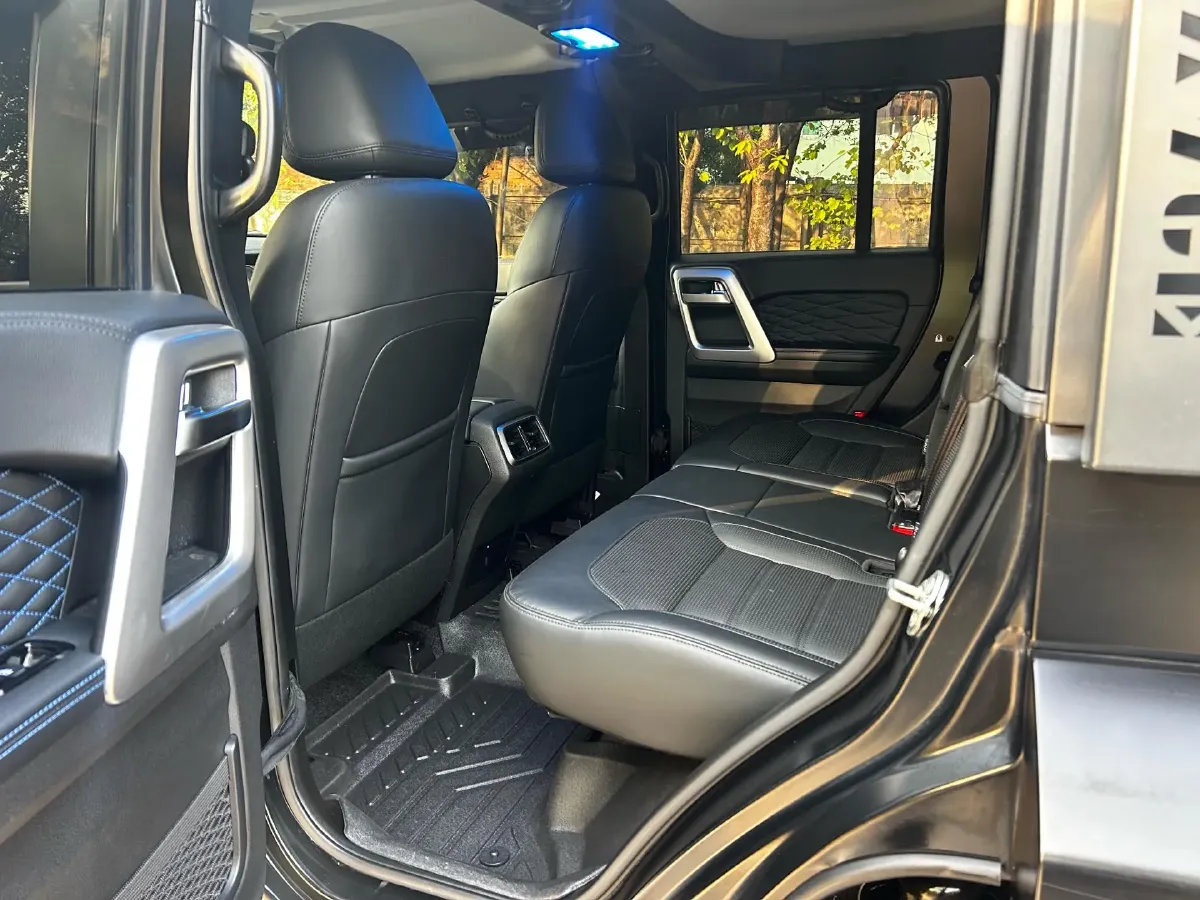 2024 Beijing BJ40 2.0T 163HP L4 8AT,autocango,china used car exporter,china ev exporter,chinese used car exporter,chinese used ev exporter