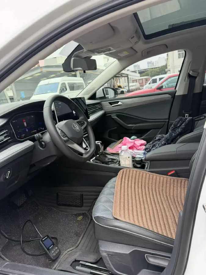 2023 Volkswagen Sagitar 1.5T 160HP L4 7DCT,autocango,china used car exporter,china ev exporter,chinese used car exporter,chinese used ev exporter