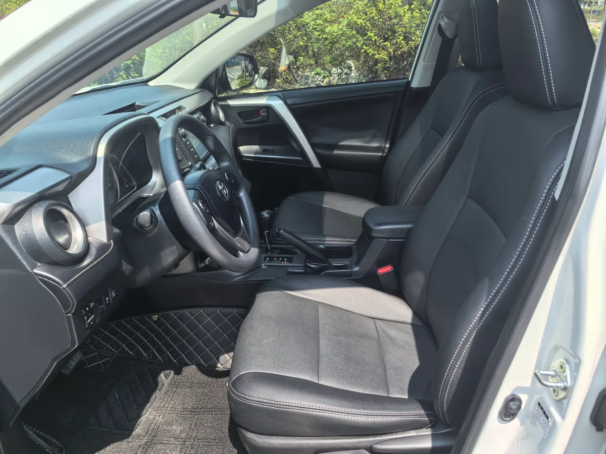 2019 Toyota RAV4 2.0L 151HP L4 CVT,autocango,china used car exporter,china ev exporter,chinese used car exporter,chinese used ev exporter