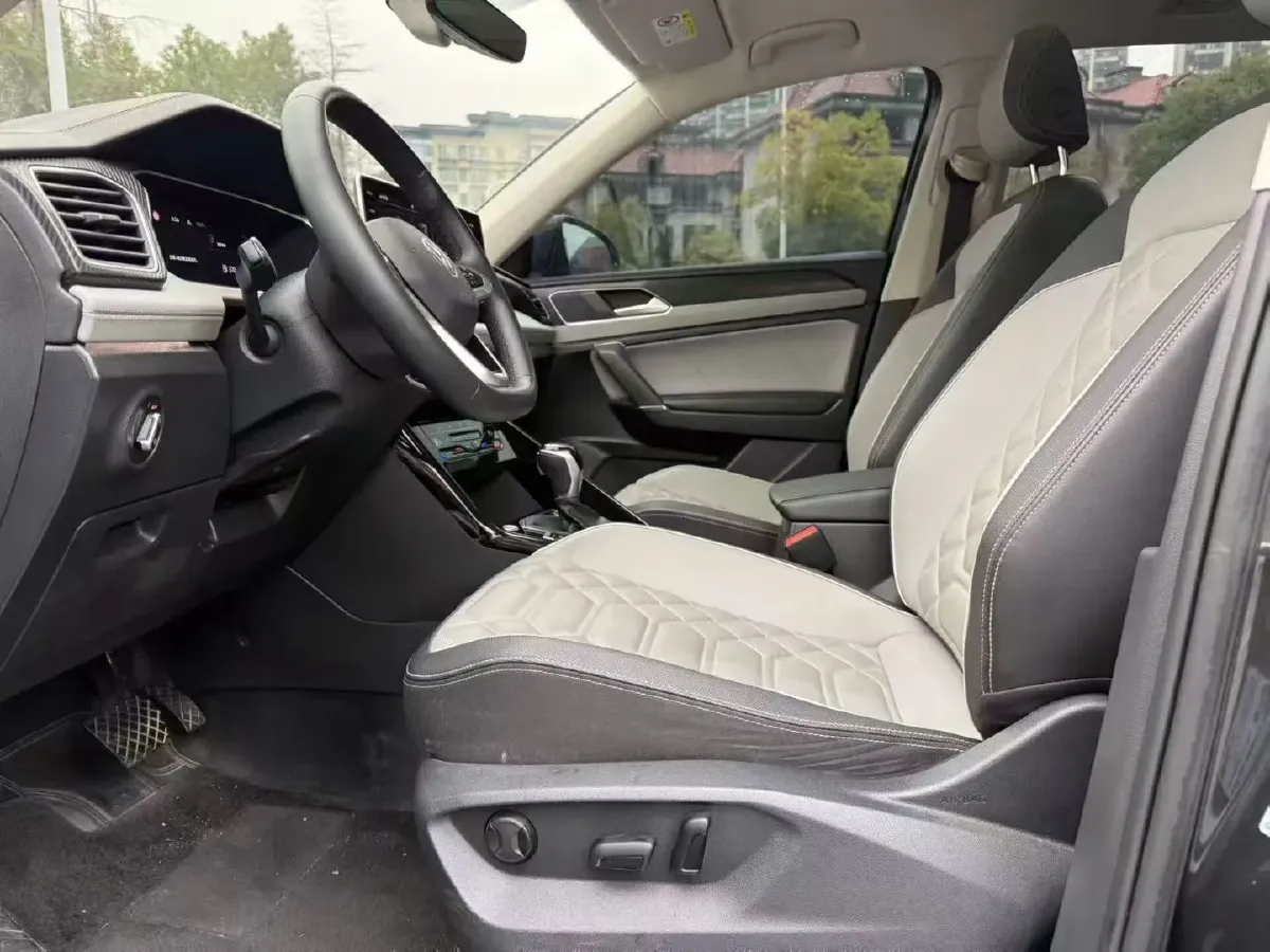 2023 Volkswagen Tayron 2.0T 186HP L4 7DCT,autocango,china used car exporter,china ev exporter,chinese used car exporter,chinese used ev exporter