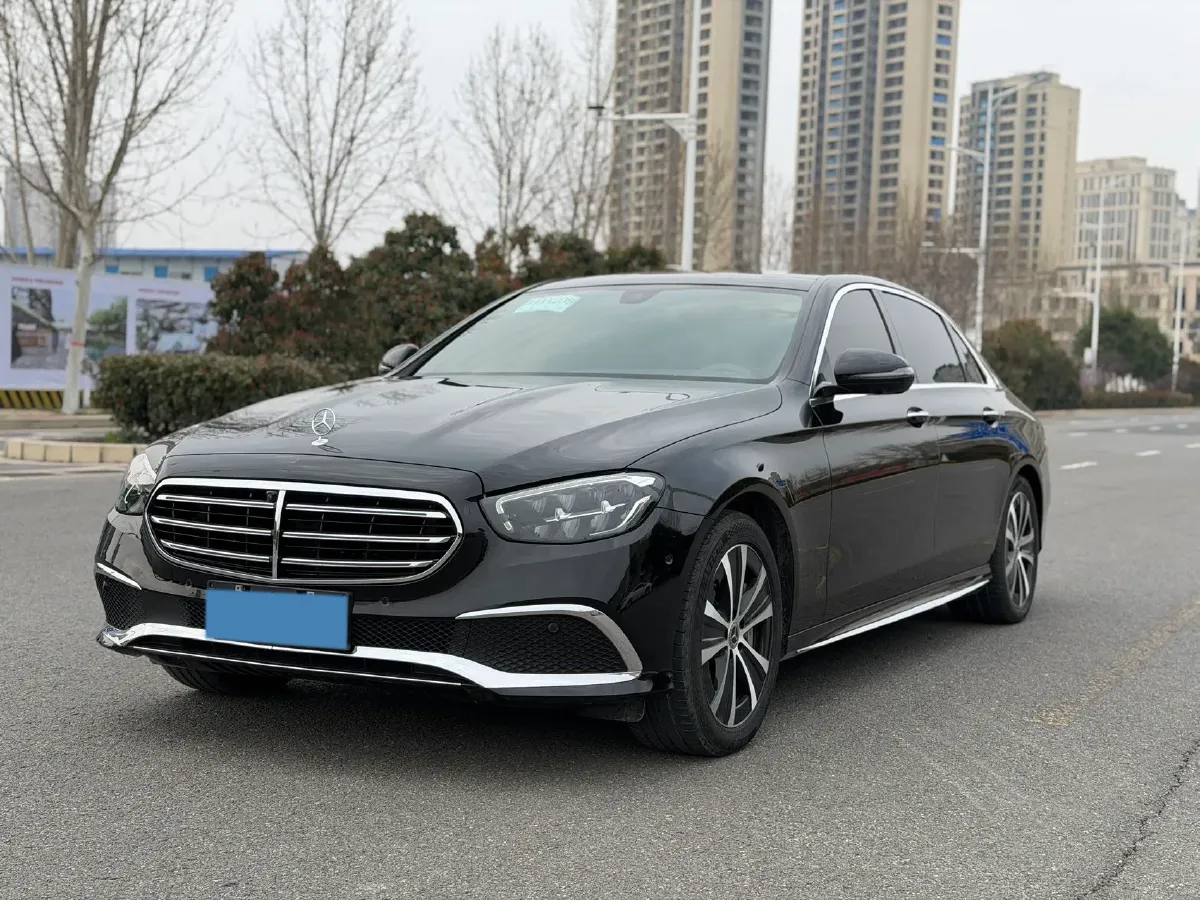2023 Mercedes-Benz E Class 2.0T 211HP L4 9AT PHEV 25.4KWH,autocango,china used car exporter,china ev exporter,chinese used car exporter,chinese used ev exporter