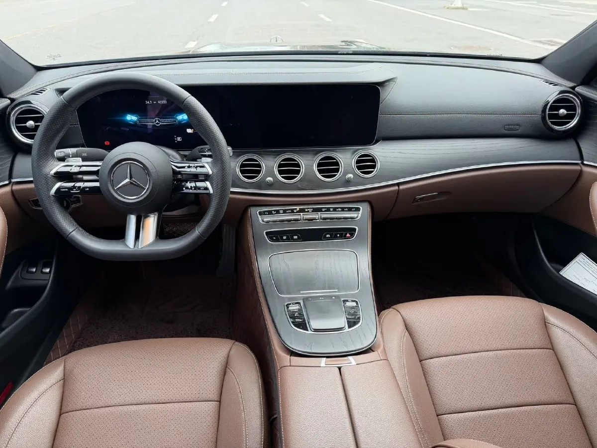 2023 Mercedes-Benz E Class 2.0T 211HP L4 9AT PHEV 25.4KWH,autocango,china used car exporter,china ev exporter,chinese used car exporter,chinese used ev exporter