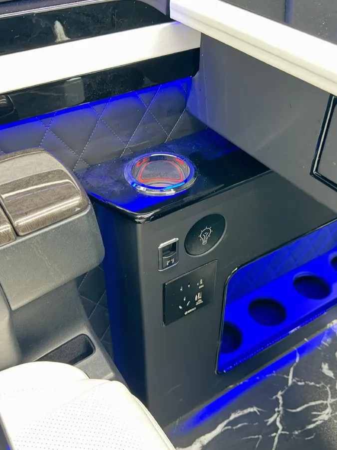 2020 Skoda Octavia 1.5L 113HP L4 5MT,autocango,china used car exporter,china ev exporter,chinese used car exporter,chinese used ev exporter