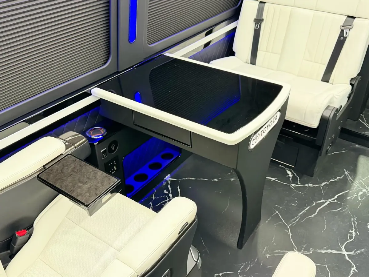 2020 Skoda Octavia 1.5L 113HP L4 5MT,autocango,china used car exporter,china ev exporter,chinese used car exporter,chinese used ev exporter