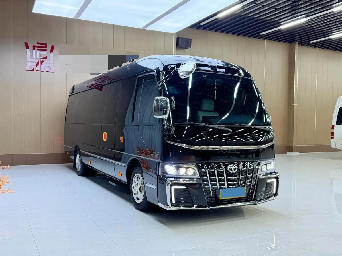 2020 Skoda Octavia 1.5L 113HP L4 5MT,autocango,china used car exporter,china ev exporter,chinese used car exporter,chinese used ev exporter