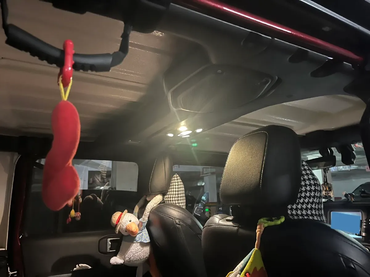 2021 Jeep Wrangler 2.0T 266HP L4 8AT PHEV 17KWH,autocango,china used car exporter,china ev exporter,chinese used car exporter,chinese used ev exporter