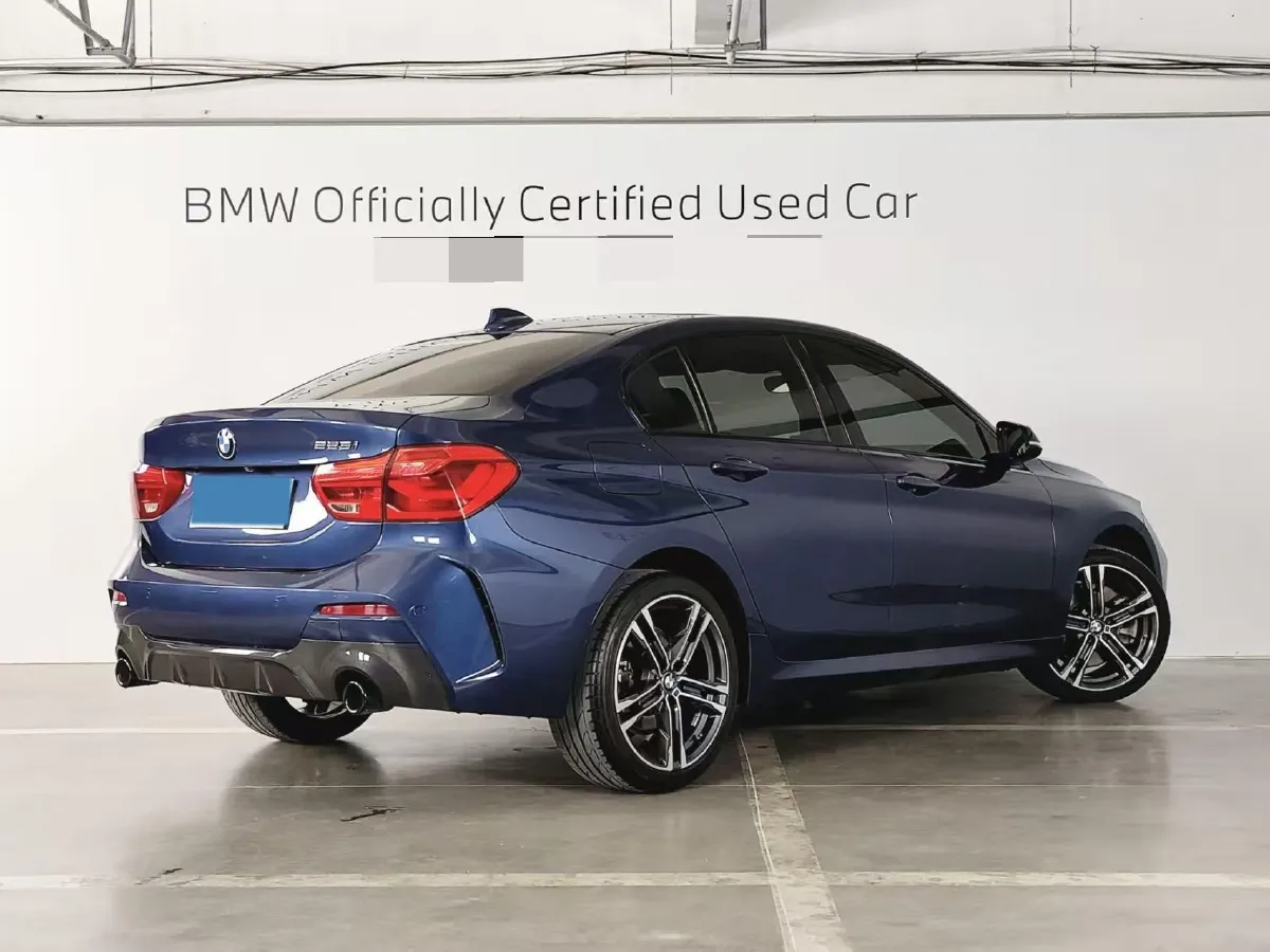 2022 BMW 1 Series 2.0T 192HP L4 7DCT,autocango,china used car exporter,china ev exporter,chinese used car exporter,chinese used ev exporter