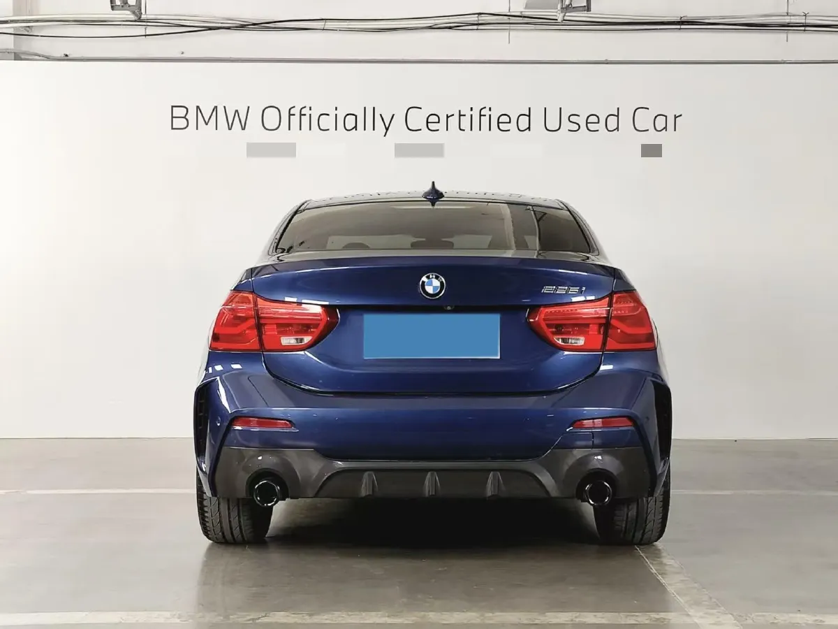 2022 BMW 1 Series 2.0T 192HP L4 7DCT,autocango,china used car exporter,china ev exporter,chinese used car exporter,chinese used ev exporter