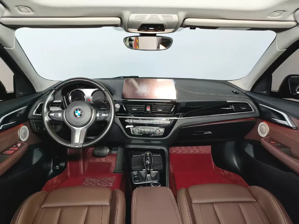 2022 BMW 1 Series 2.0T 192HP L4 7DCT,autocango,china used car exporter,china ev exporter,chinese used car exporter,chinese used ev exporter