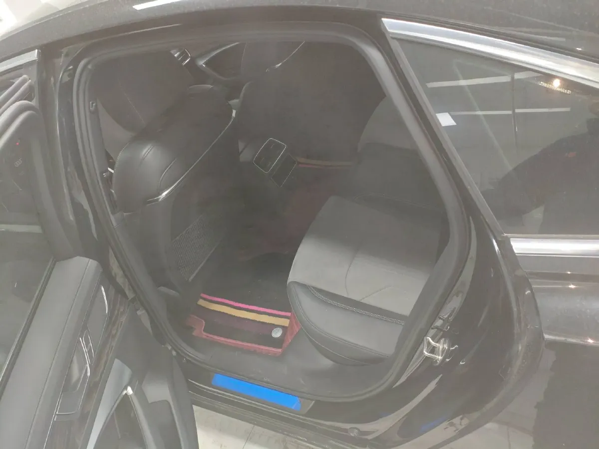 2024 Audi A6L 2.0T 245HP L4 7DCT,autocango,china used car exporter,china ev exporter,chinese used car exporter,chinese used ev exporter