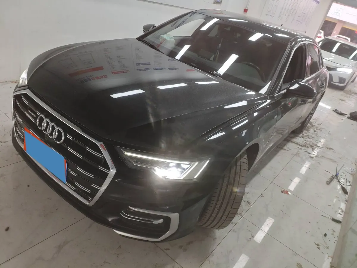 2024 Audi A6L 2.0T 245HP L4 7DCT,autocango,china used car exporter,china ev exporter,chinese used car exporter,chinese used ev exporter