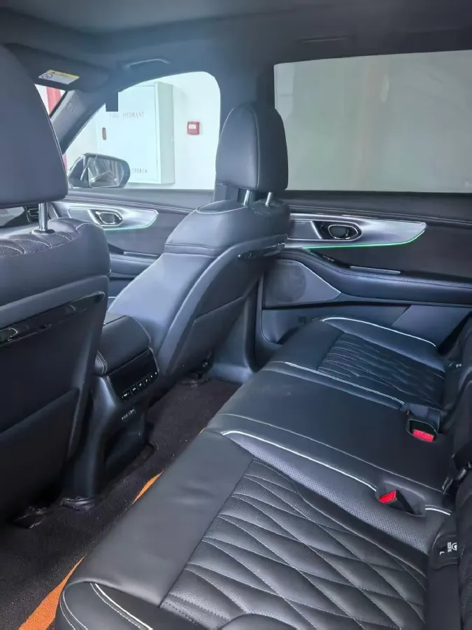 2024 GAC Trumpchi GS8 2.0T 190HP L4 E-CVT Hybrid,autocango,china used car exporter,china ev exporter,chinese used car exporter,chinese used ev exporter