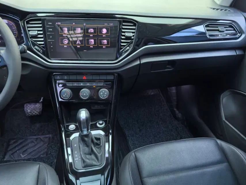 2021 Volkswagen T-Roc 1.4T 150HP L4 7DCT,autocango,china used car exporter,china ev exporter,chinese used car exporter,chinese used ev exporter