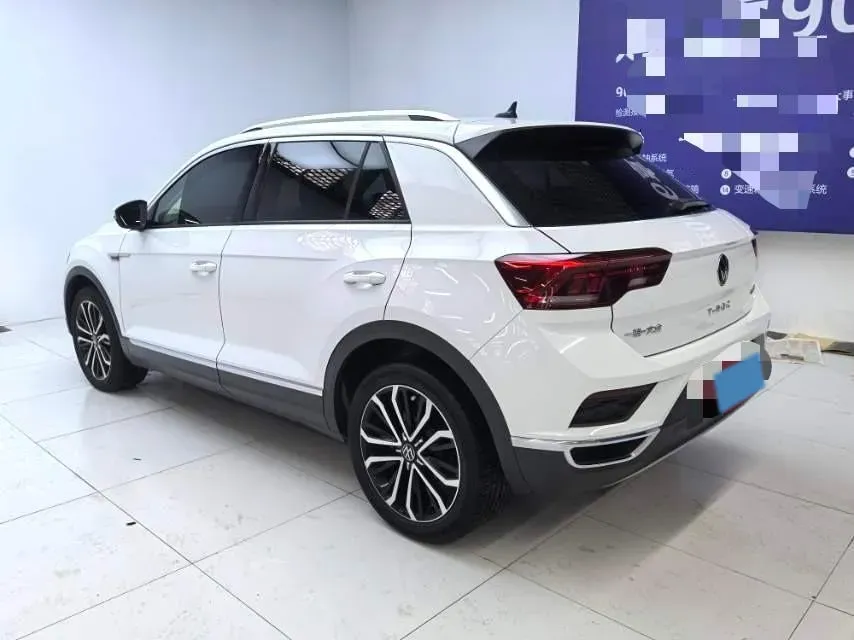 2021 Volkswagen T-Roc 1.4T 150HP L4 7DCT,autocango,china used car exporter,china ev exporter,chinese used car exporter,chinese used ev exporter