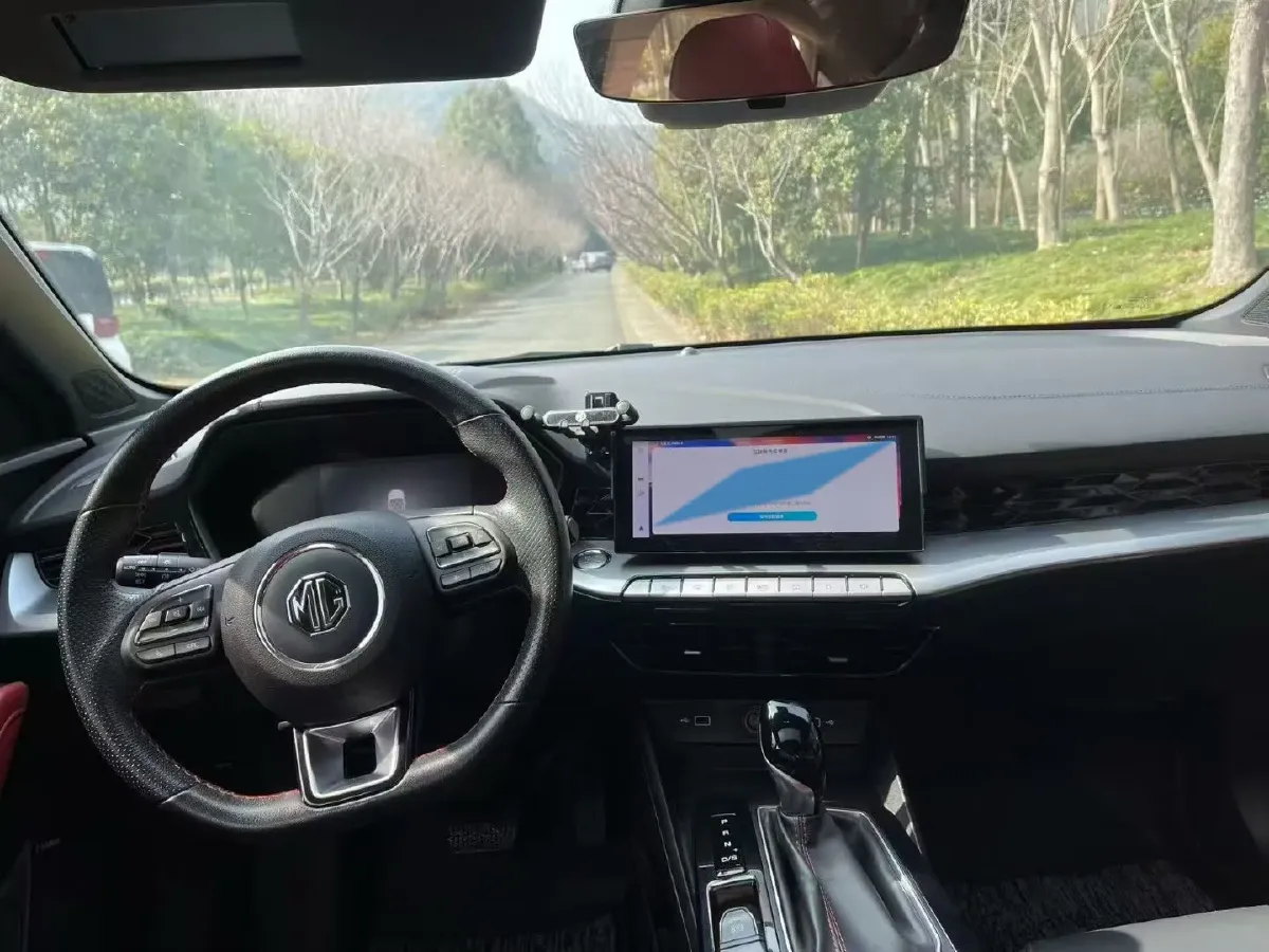 2022 MG 5 1.5L 120HP L4 CVT,autocango,china used car exporter,china ev exporter,chinese used car exporter,chinese used ev exporter