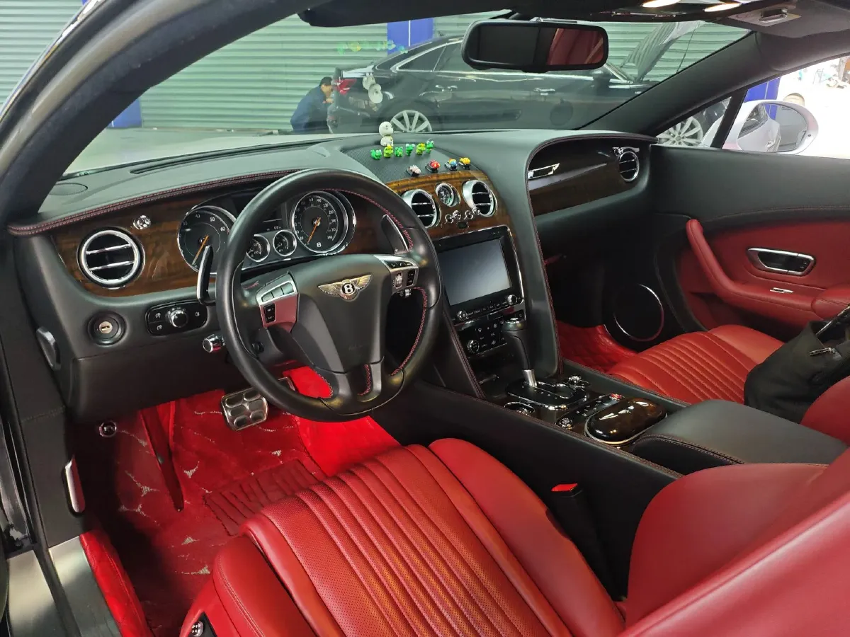 2012 Bentley Continental 4.0T 507HP V8 8AT,autocango,china used car exporter,china ev exporter,chinese used car exporter,chinese used ev exporter