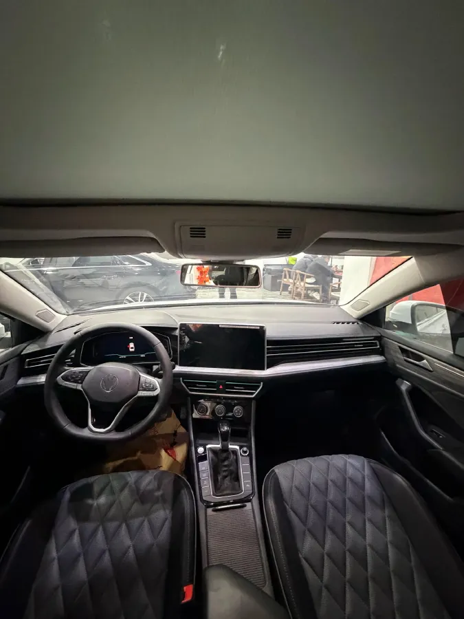 2024 Volkswagen Sagitar 1.5T 160HP L4 7DCT,autocango,china used car exporter,china ev exporter,chinese used car exporter,chinese used ev exporter