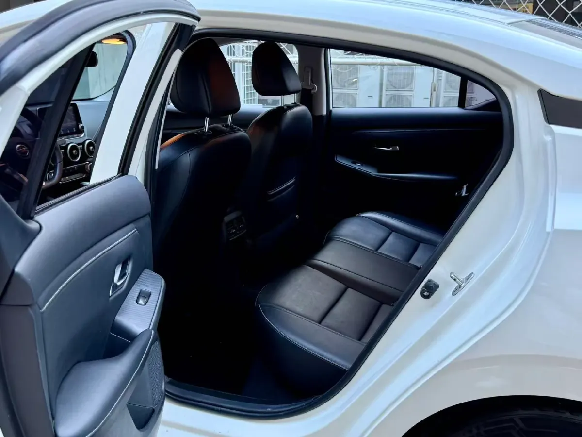 2021 Nissan Sylphy 1.6L 135HP L4 CVT,autocango,china used car exporter,china ev exporter,chinese used car exporter,chinese used ev exporter