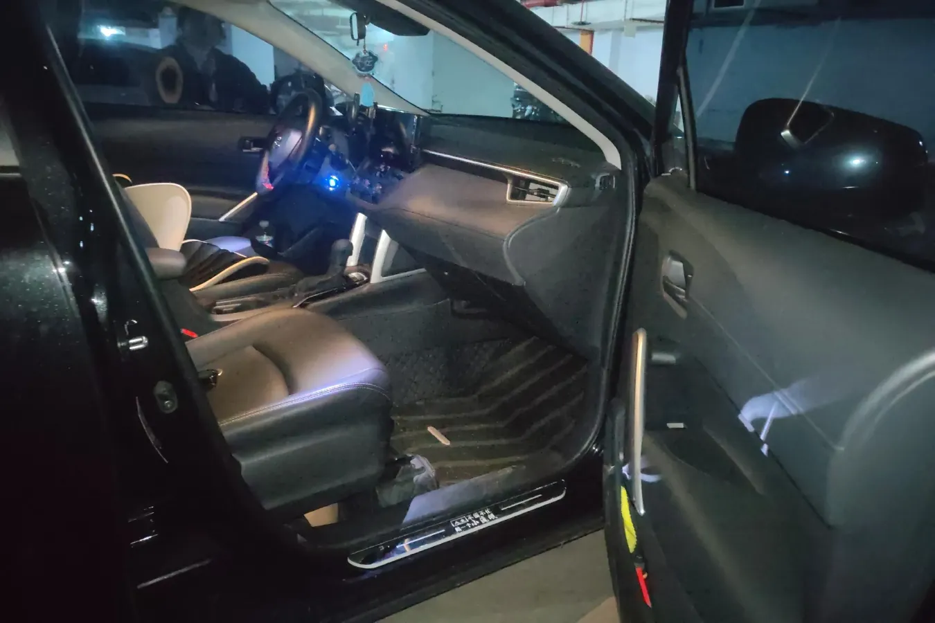 2024 Toyota Corolla Cross 2.0L 171HP L4 CVT,autocango,china used car exporter,china ev exporter,chinese used car exporter,chinese used ev exporter