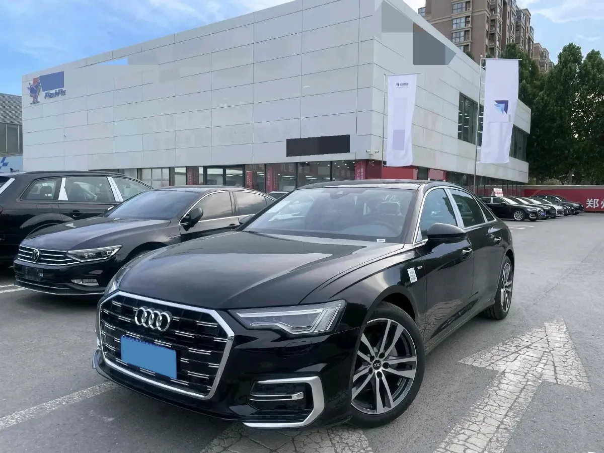 2025 Audi A6L 2.0T 190HP L4 7DCT,autocango,china used car exporter,china ev exporter,chinese used car exporter,chinese used ev exporter