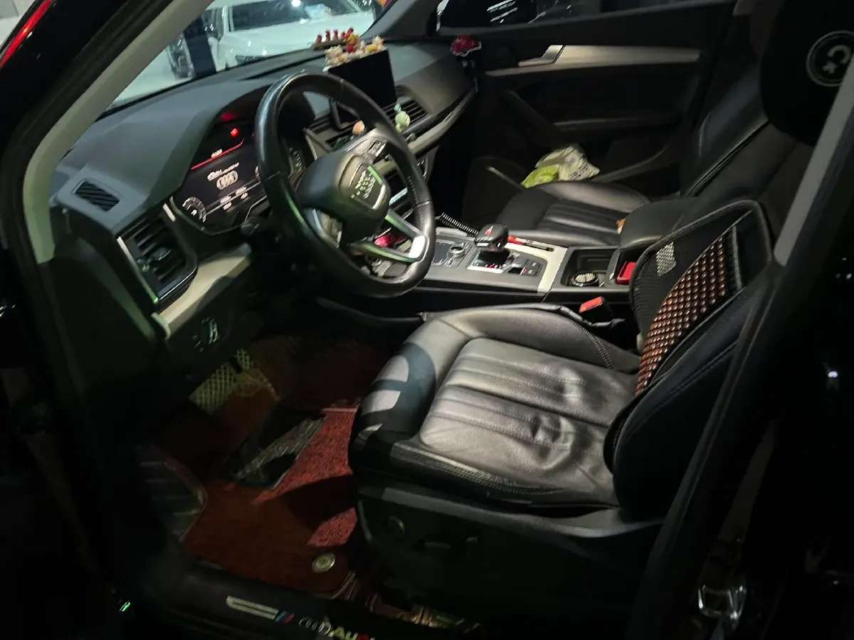 2018 Audi Q5L 2.0T 190HP L4 7DCT,autocango,china used car exporter,china ev exporter,chinese used car exporter,chinese used ev exporter