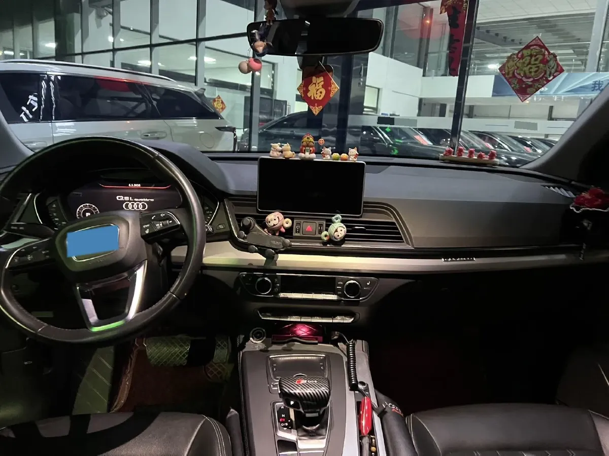 2018 Audi Q5L 2.0T 190HP L4 7DCT,autocango,china used car exporter,china ev exporter,chinese used car exporter,chinese used ev exporter